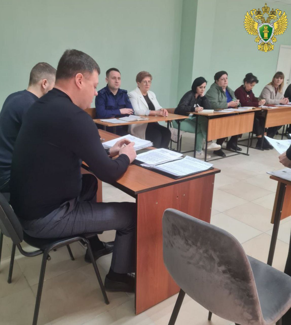 Представитель прокуратуры города Мелитополя принял участие в заседании комиссии по делам несовершеннолетних и защите их прав при администрации городского округа.